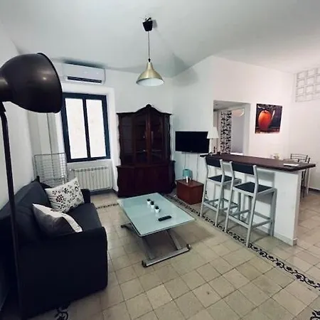 Little Colosseum Gem Apartmán Řím